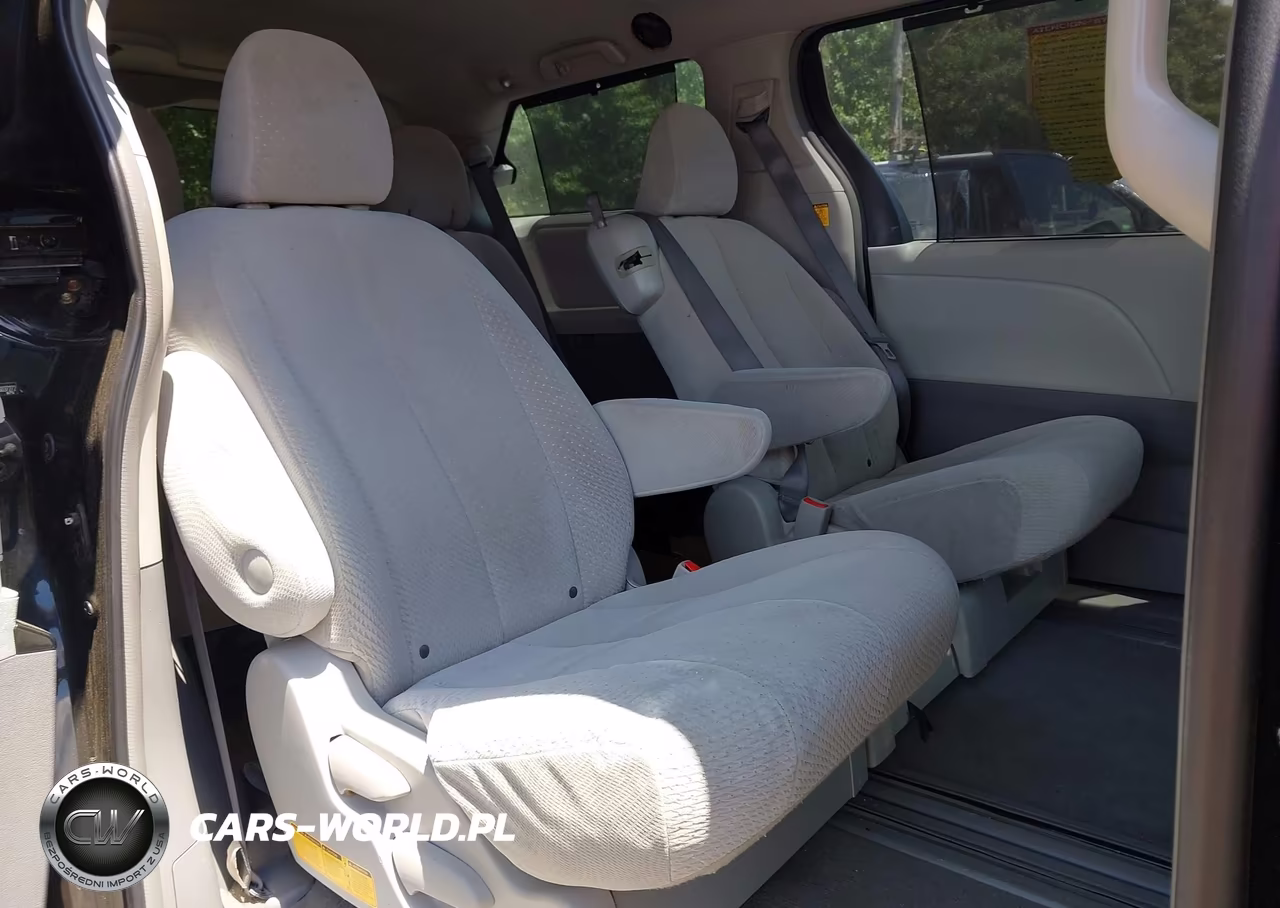 2011 Toyota Sienna Le V6 VIN:5TDKK3DC6BS037272 - 8