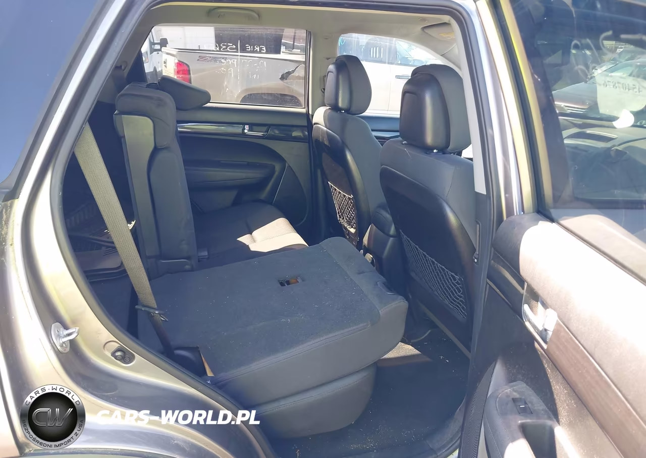 2012 Kia Sorento Lx VIN:5XYKTCA61CG225580 - 8