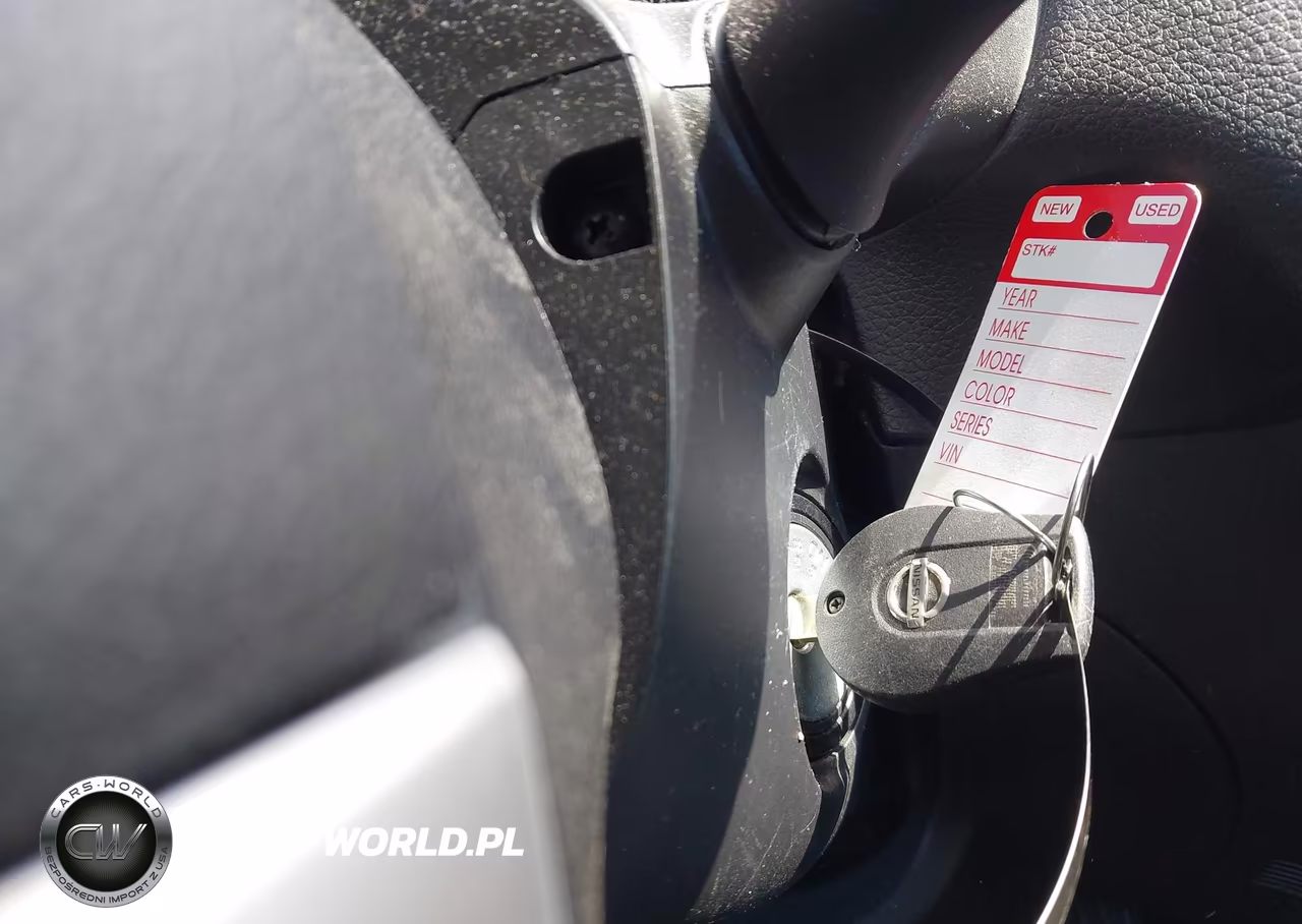 2017 Nissan Sentra S VIN:3N1AB7AP5HY287651 - 11