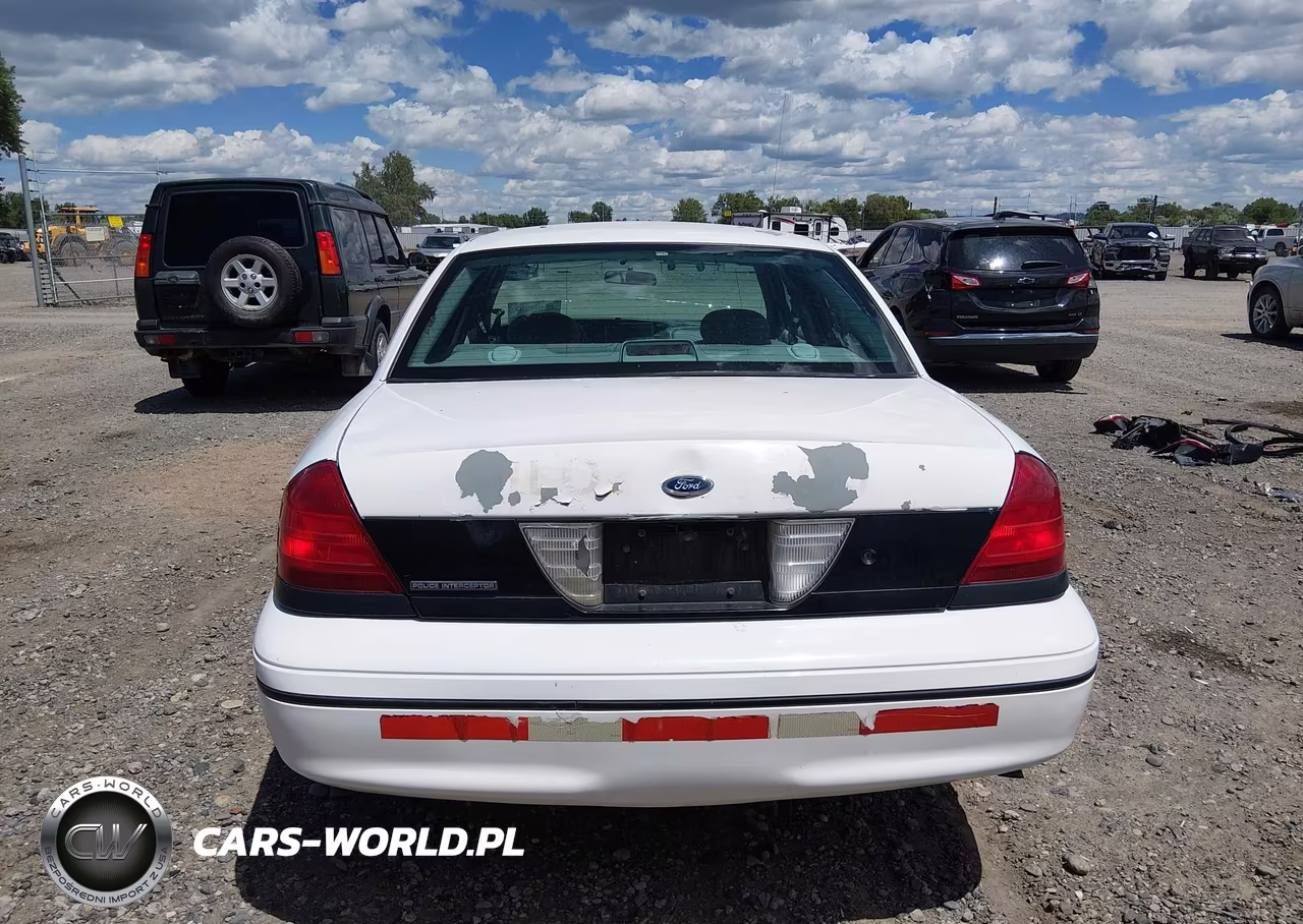 2000 Ford Crown Victoria Police Interceptor VIN:2FAFP71W4YX136474 - 16