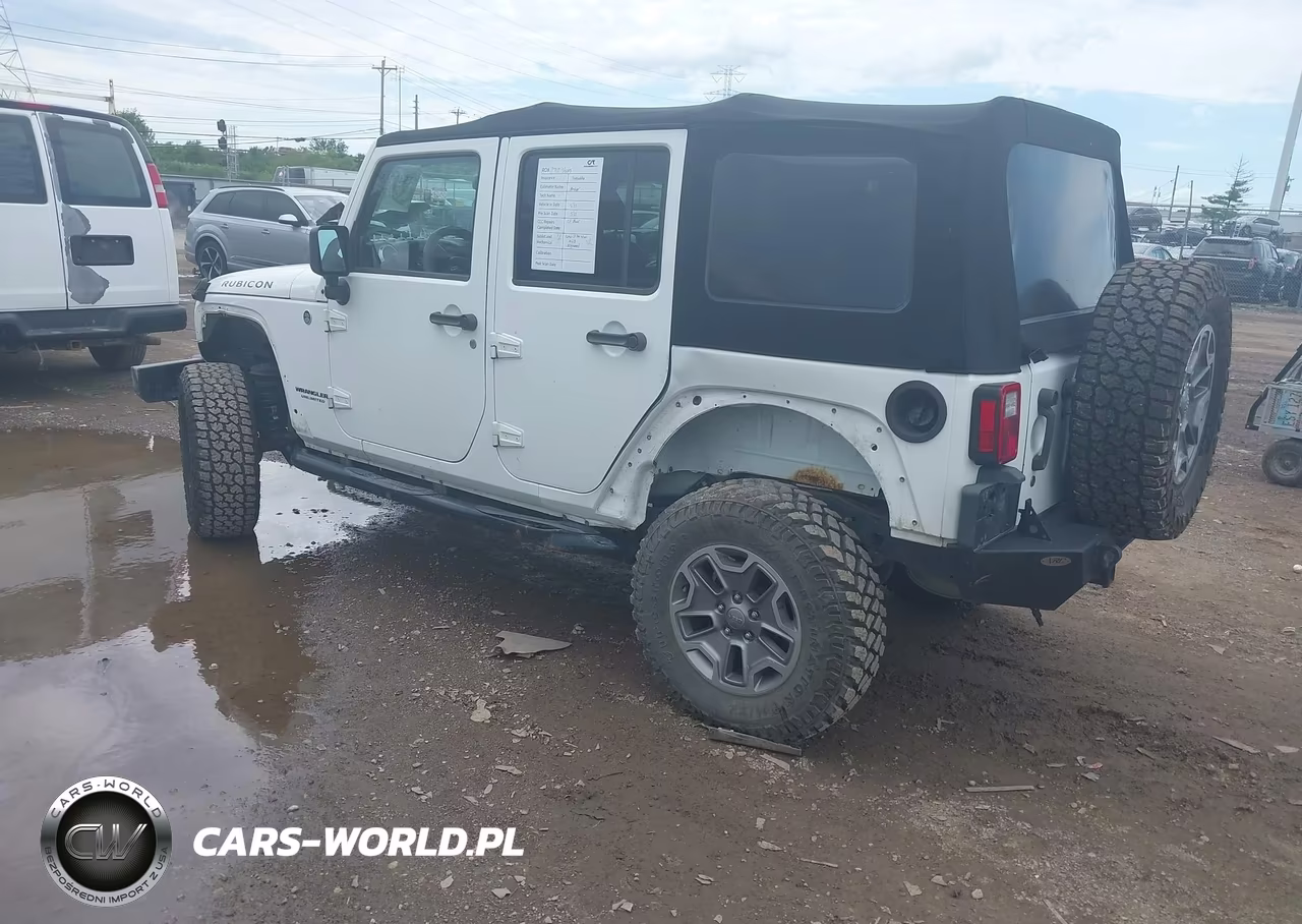 2013 Jeep Wrangler Unlimited Rubicon VIN:1C4BJWFGXDL638239 - 3