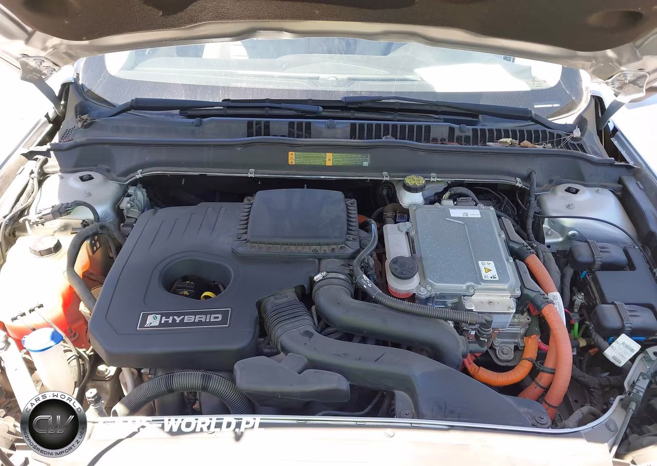 2018 Ford Fusion Hybrid S VIN:3FA6P0UU0JR243592 - 10