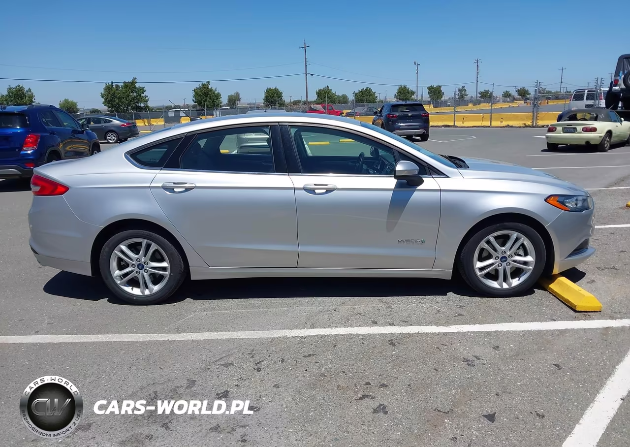 2018 Ford Fusion Hybrid S VIN:3FA6P0UU0JR243592 - 14