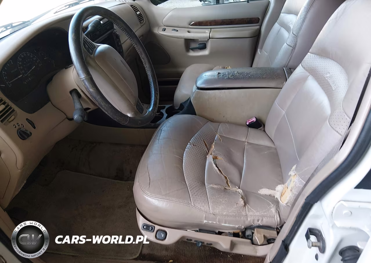 2001 Ford Explorer Limited VIN:1FMZU65P21ZA70645 - 16