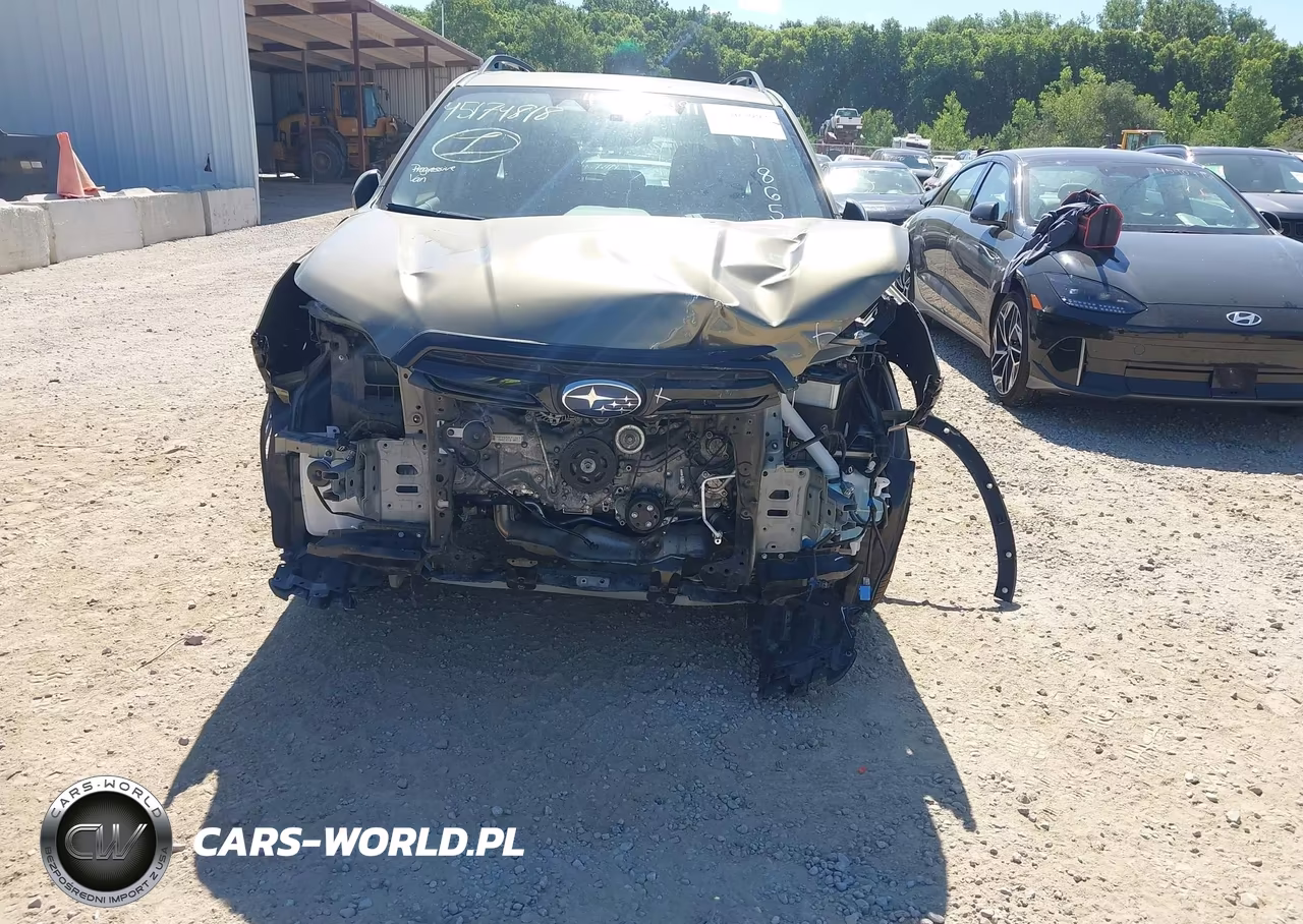 2024 Subaru Forester Premium VIN:JF2SKADC2RH411865 - 13