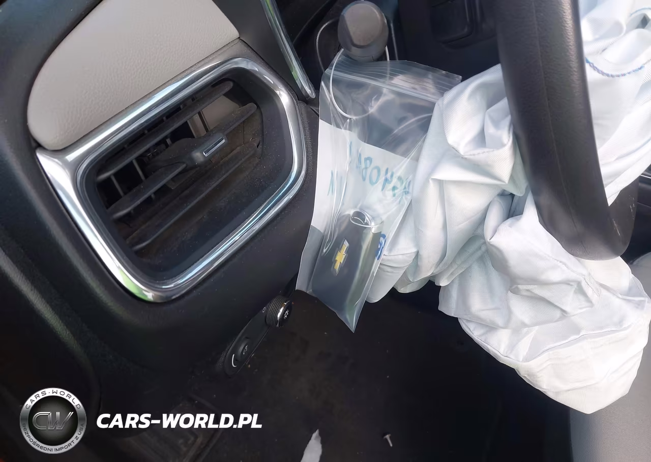 2018 Chevrolet Equinox Ls VIN:2GNAXHEV0J6132095 - 17