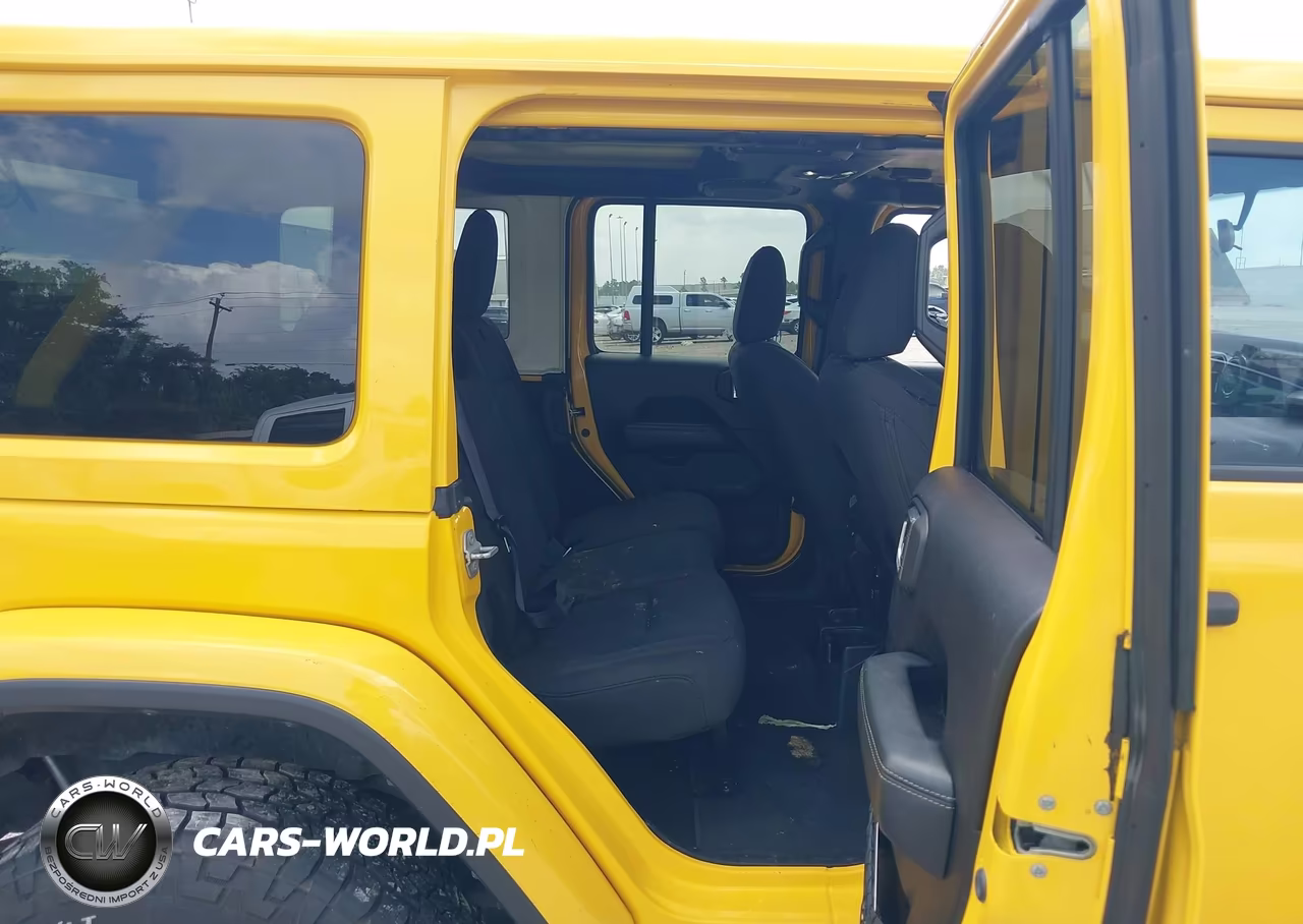 2019 Jeep Wrangler Unlimited Sahara VIN:1C4HJXEG1KW657887 - 8