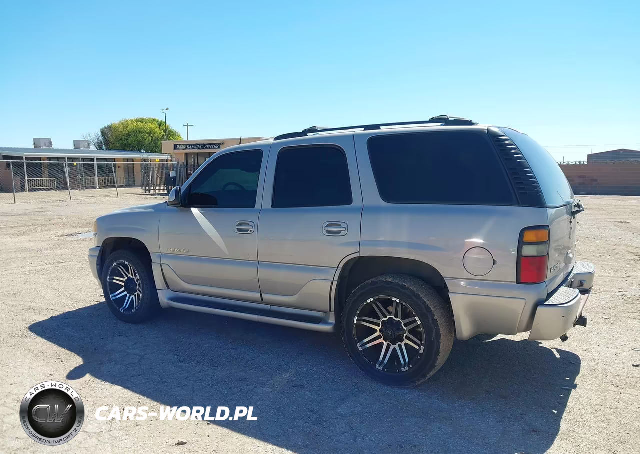 2004 GMC Yukon Denali VIN:1GKEK63U24J267727 - 14