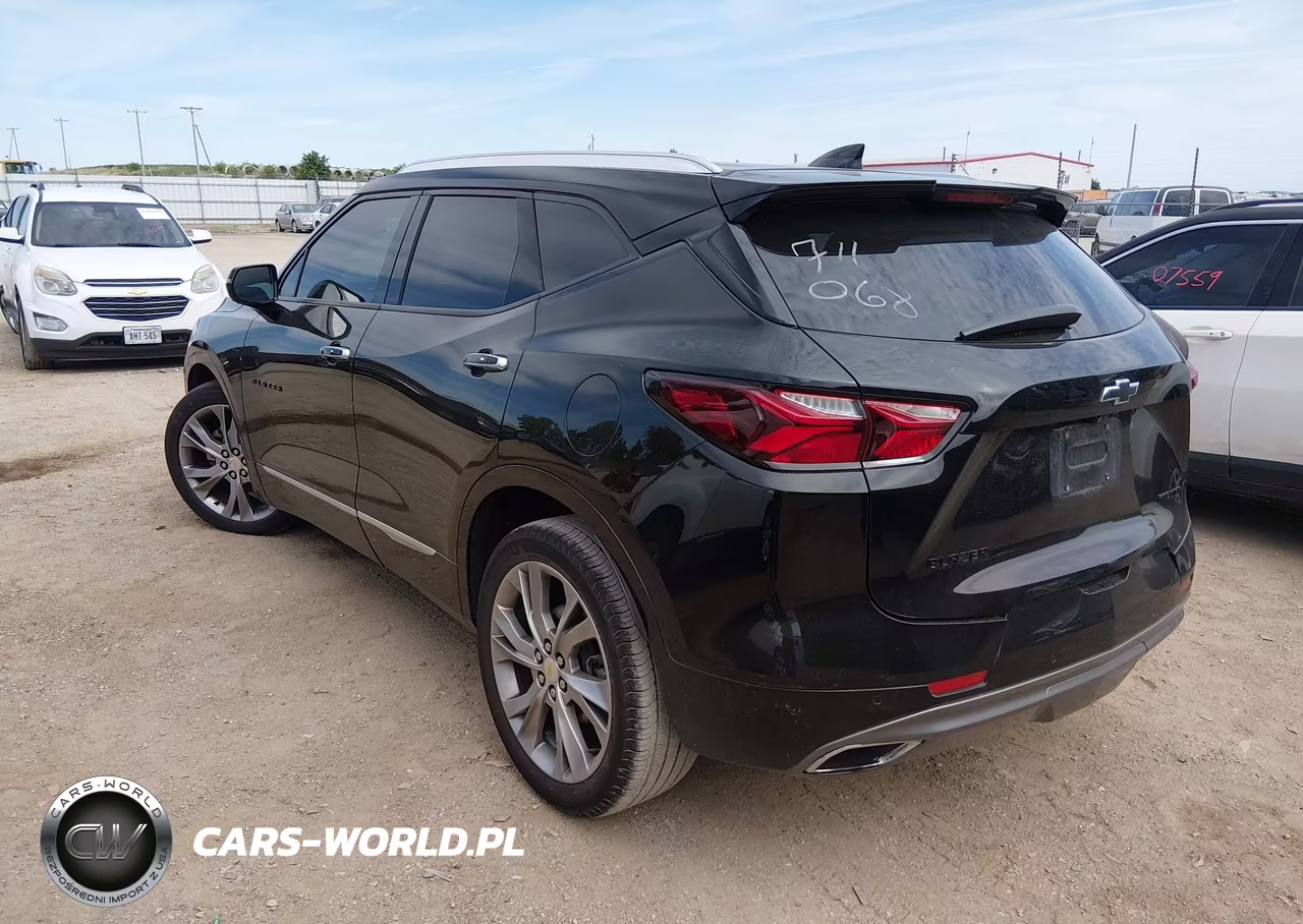 2019 Chevrolet Blazer Premier VIN:3GNKBFRS9KS598005 - 3
