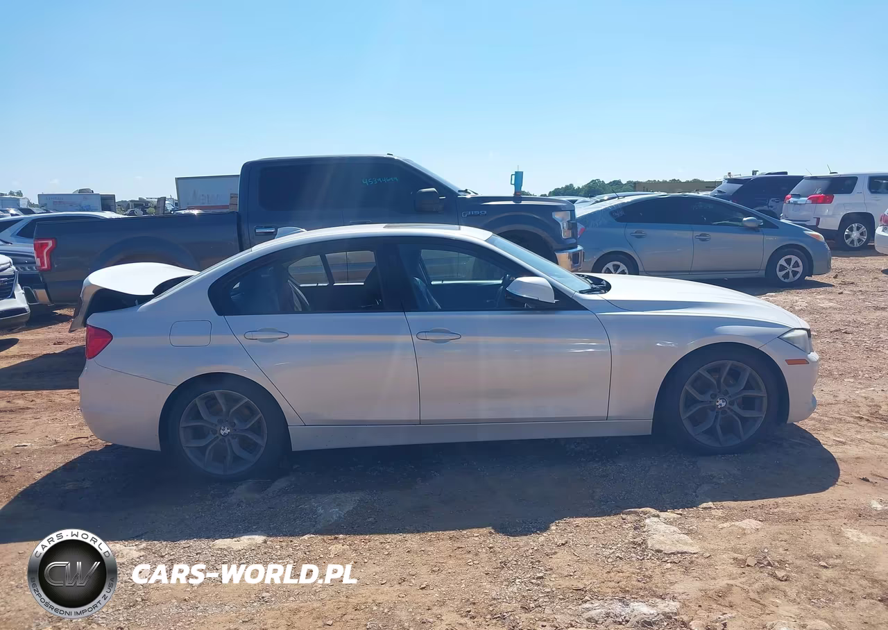 2013 BMW 328I xDrive VIN:WBA3B3C54DF532772 - 13