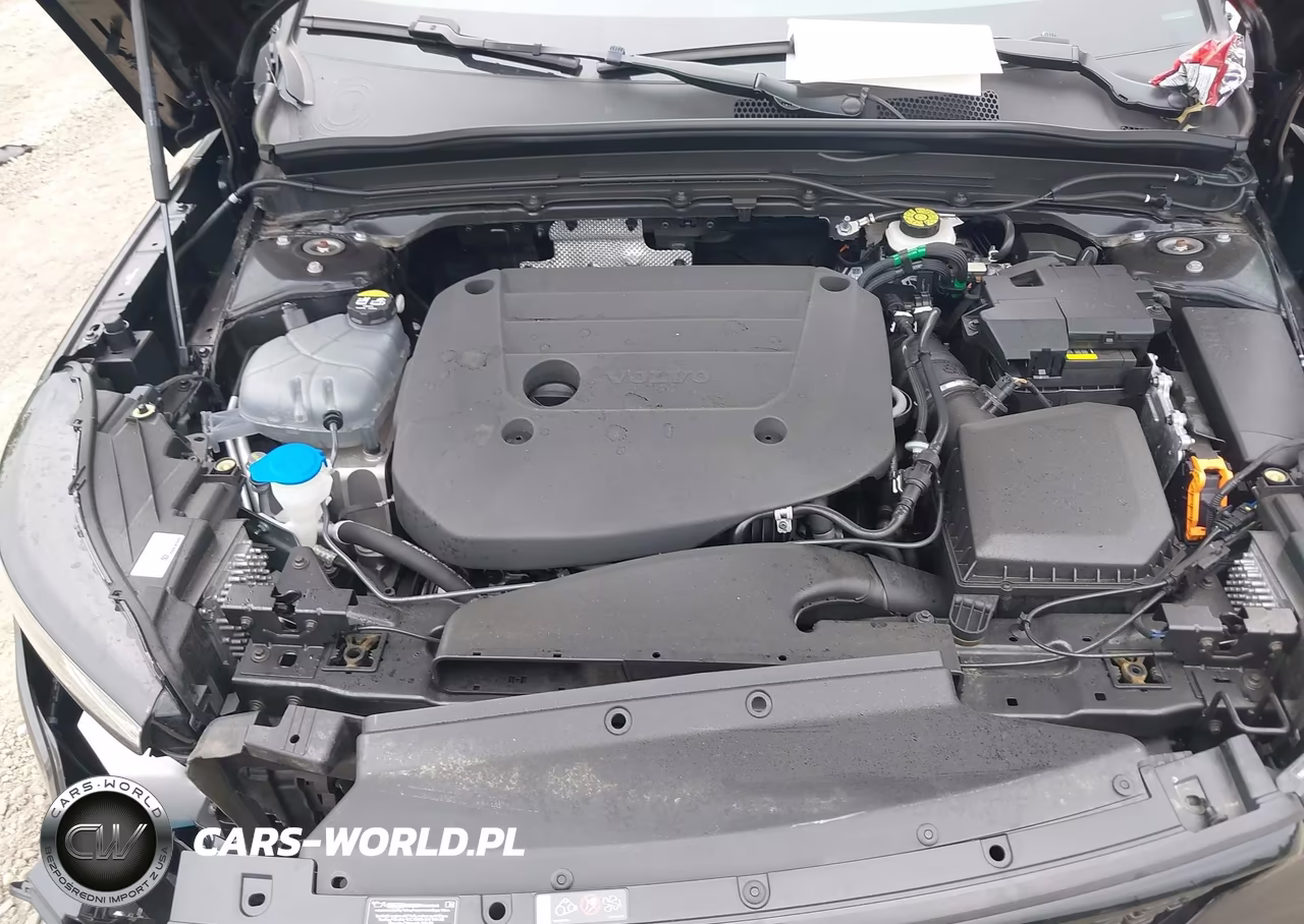2025 Volvo Xc40 B5 Plus Dark Theme VIN:YV4L12UCXS2517336 - 10