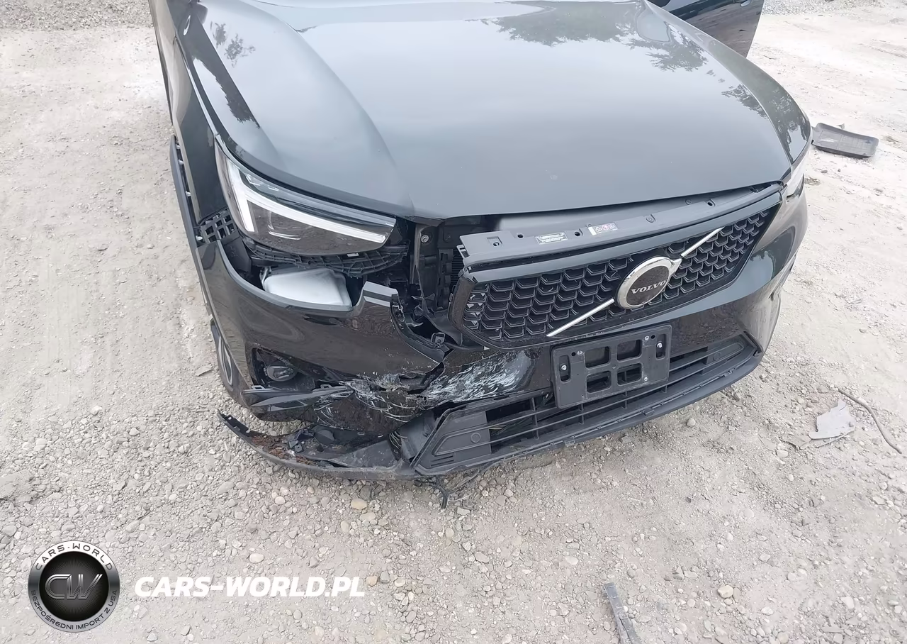 2025 Volvo Xc40 B5 Plus Dark Theme VIN:YV4L12UCXS2517336 - 6