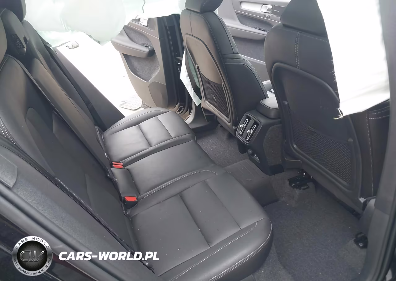 2025 Volvo Xc40 B5 Plus Dark Theme VIN:YV4L12UCXS2517336 - 8
