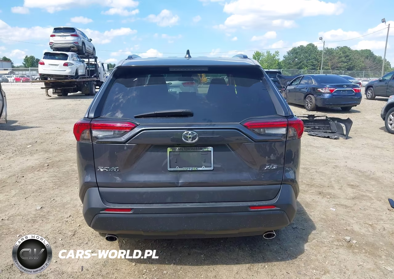 2023 Toyota Rav4 Xle VIN:2T3W1RFV9PW255590 - 17