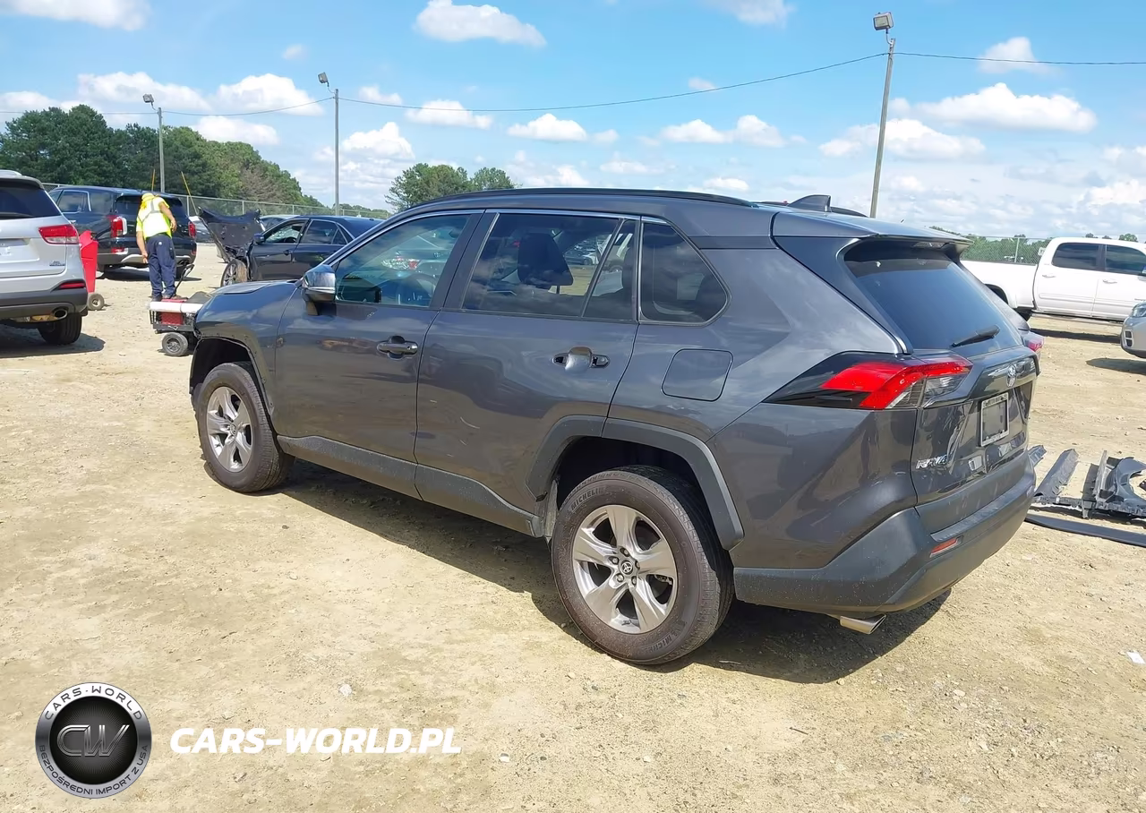 2023 Toyota Rav4 Xle VIN:2T3W1RFV9PW255590 - 3