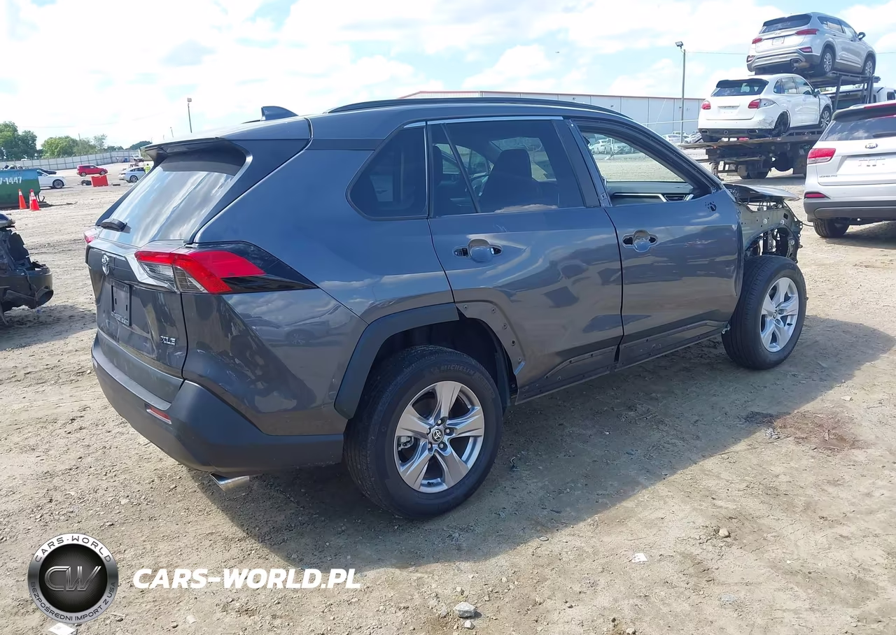 2023 Toyota Rav4 Xle VIN:2T3W1RFV9PW255590 - 4
