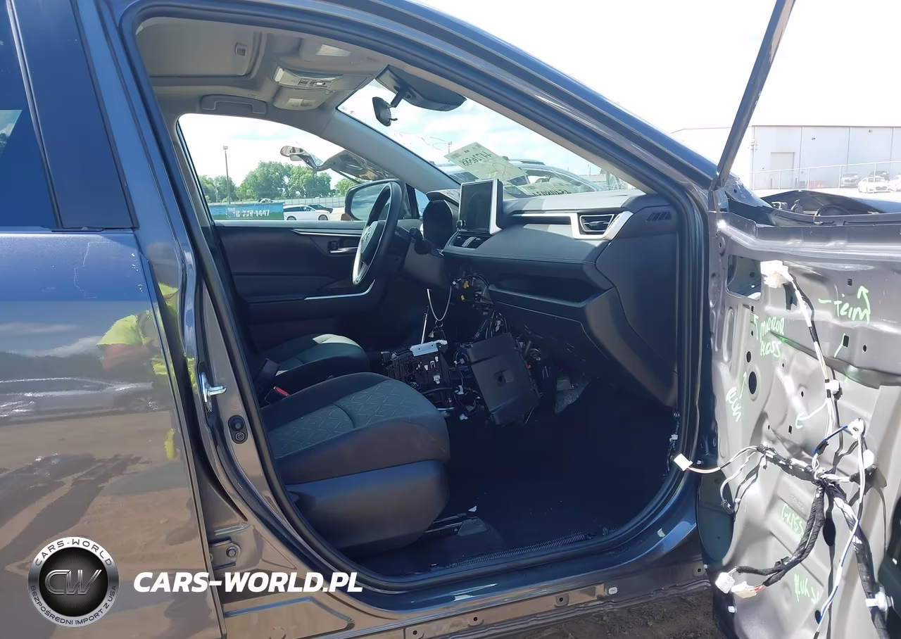 2023 Toyota Rav4 Xle VIN:2T3W1RFV9PW255590 - 5