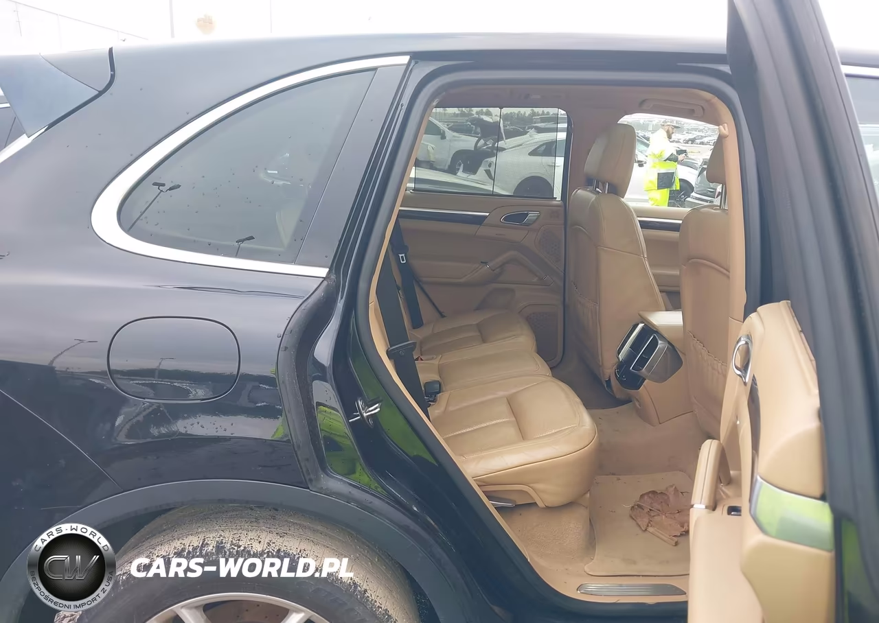 2016 Porsche Cayenne VIN:WP1AA2A29GLA11423 - 8