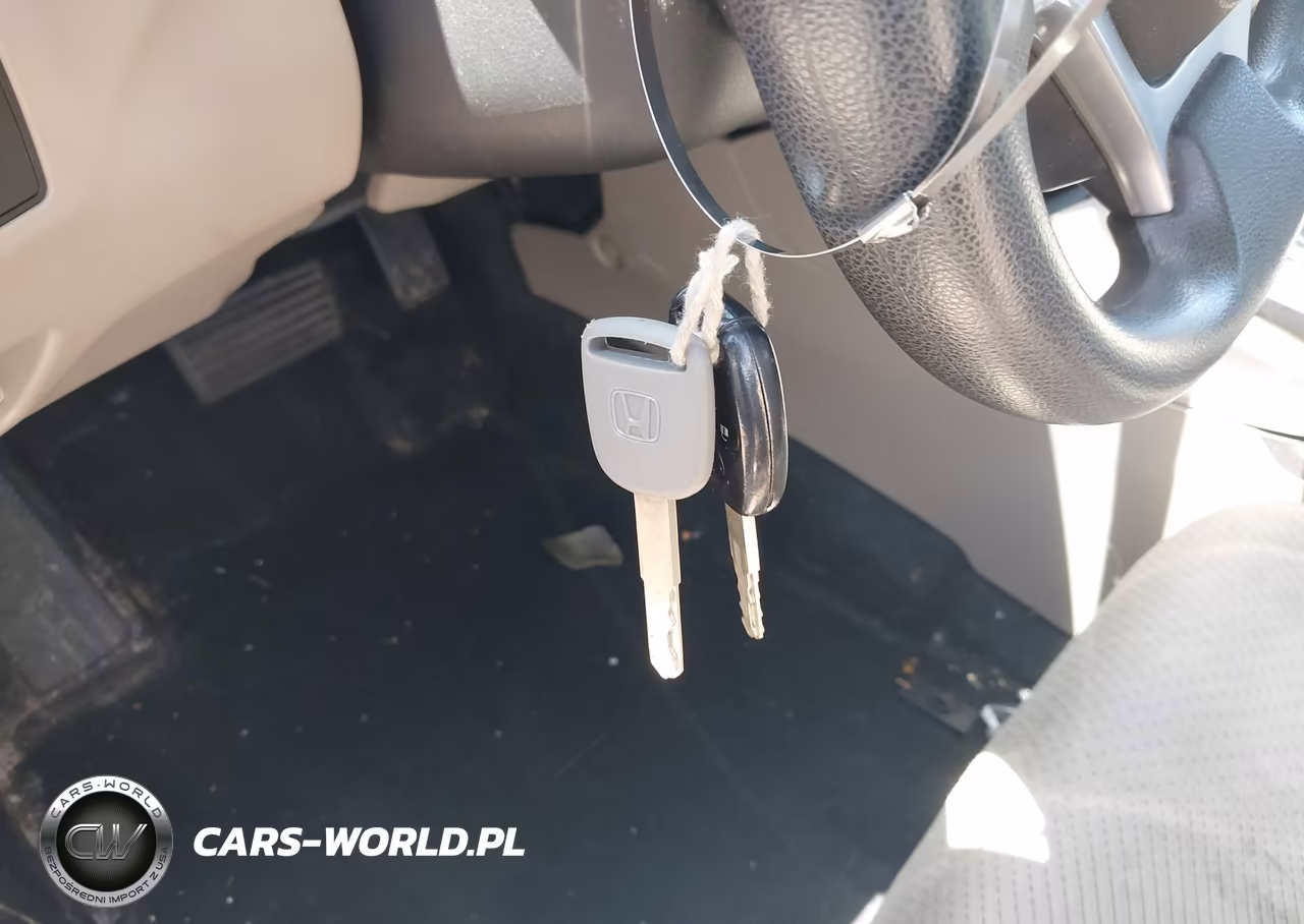 2013 Honda Civic Hybrid VIN:19XFB4F27DE002104 - 11