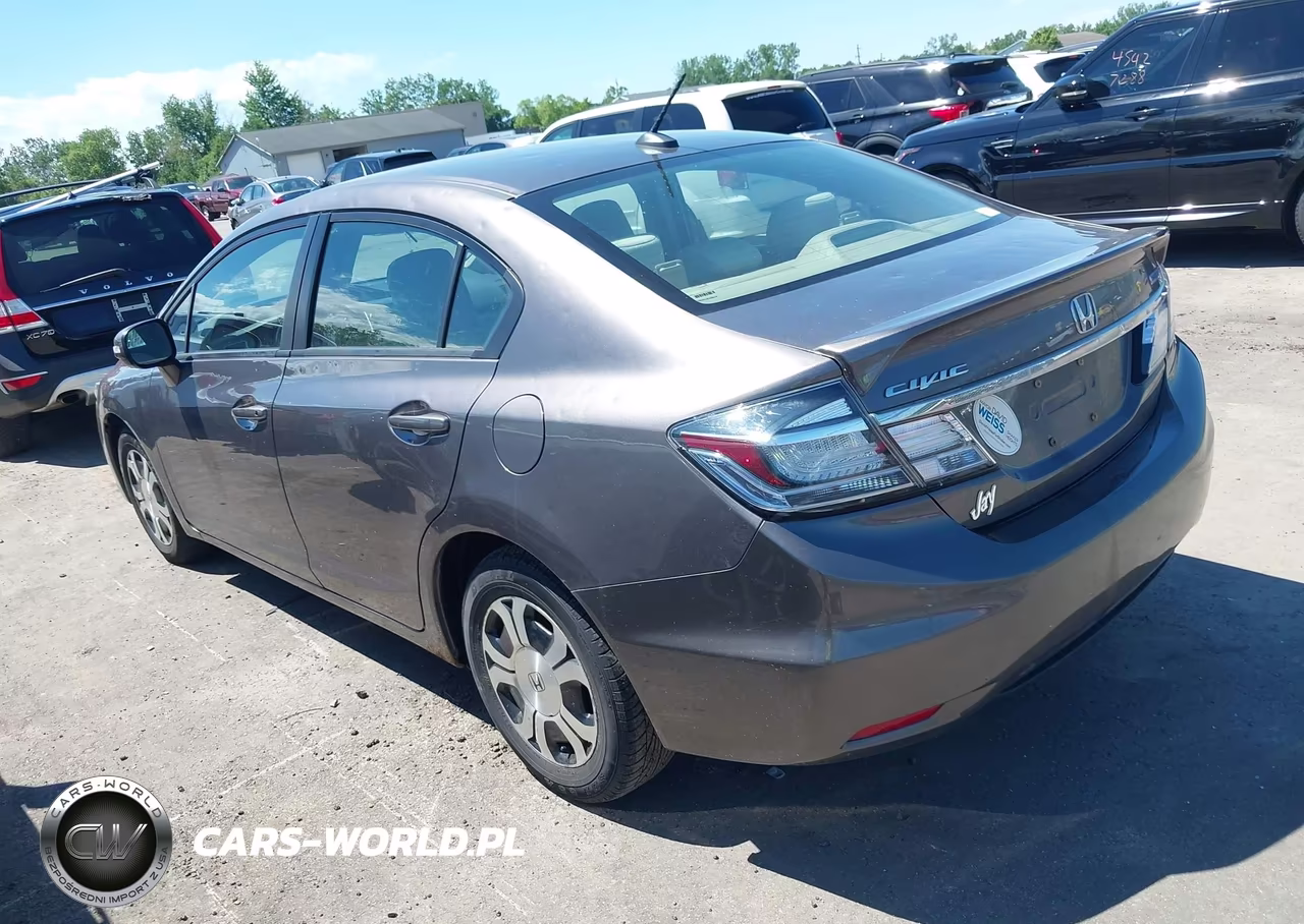 2013 Honda Civic Hybrid VIN:19XFB4F27DE002104 - 3