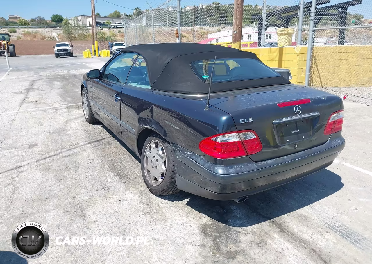 1999 Mercedes-Benz Clk 320 VIN:WDBLK65G2XT007765 - 3