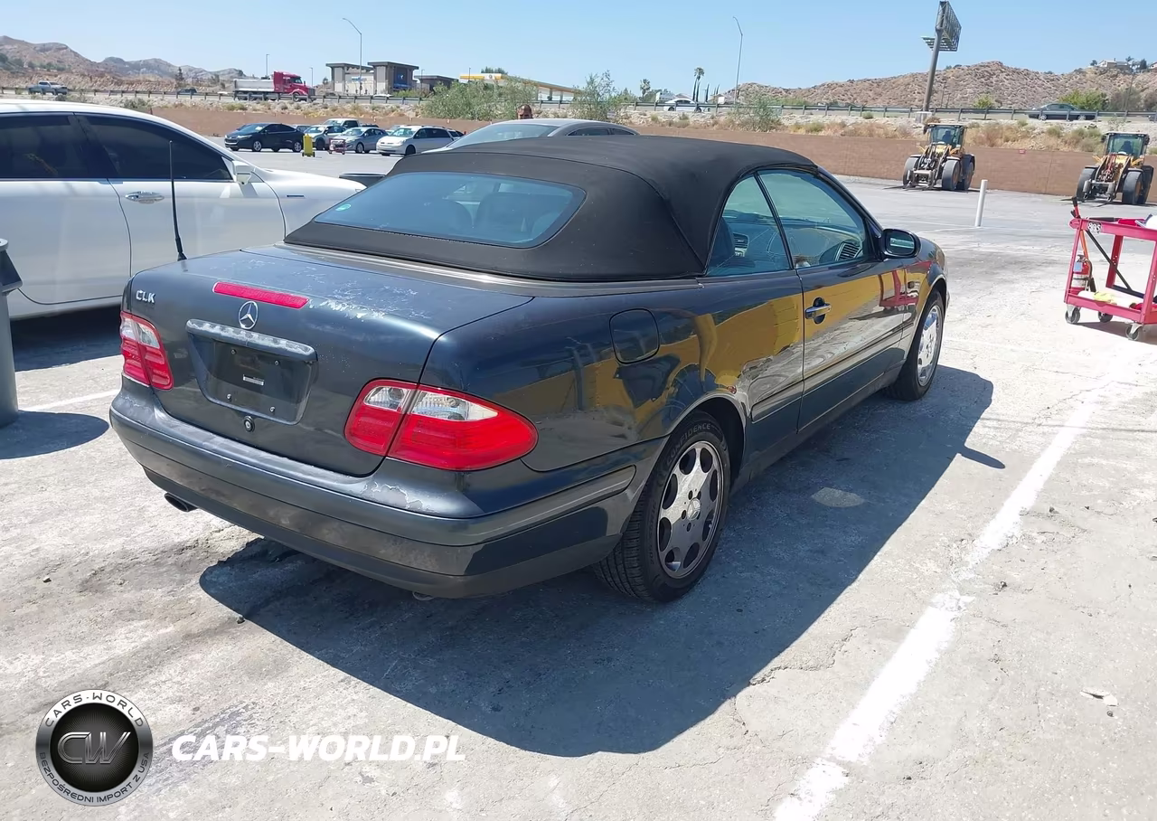 1999 Mercedes-Benz Clk 320 VIN:WDBLK65G2XT007765 - 4