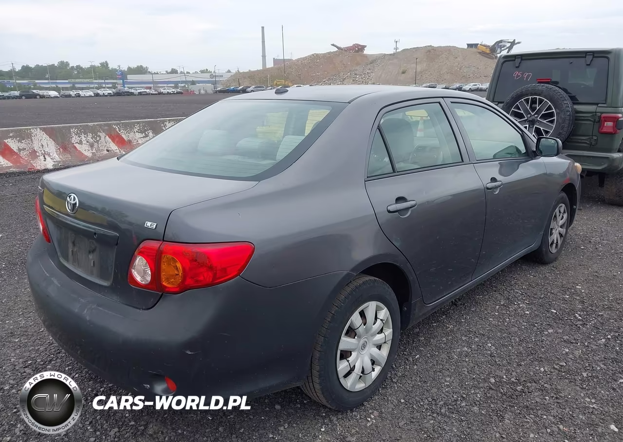 2010 Toyota Corolla Le VIN:JTDBU4EE8AJ077221 - 4