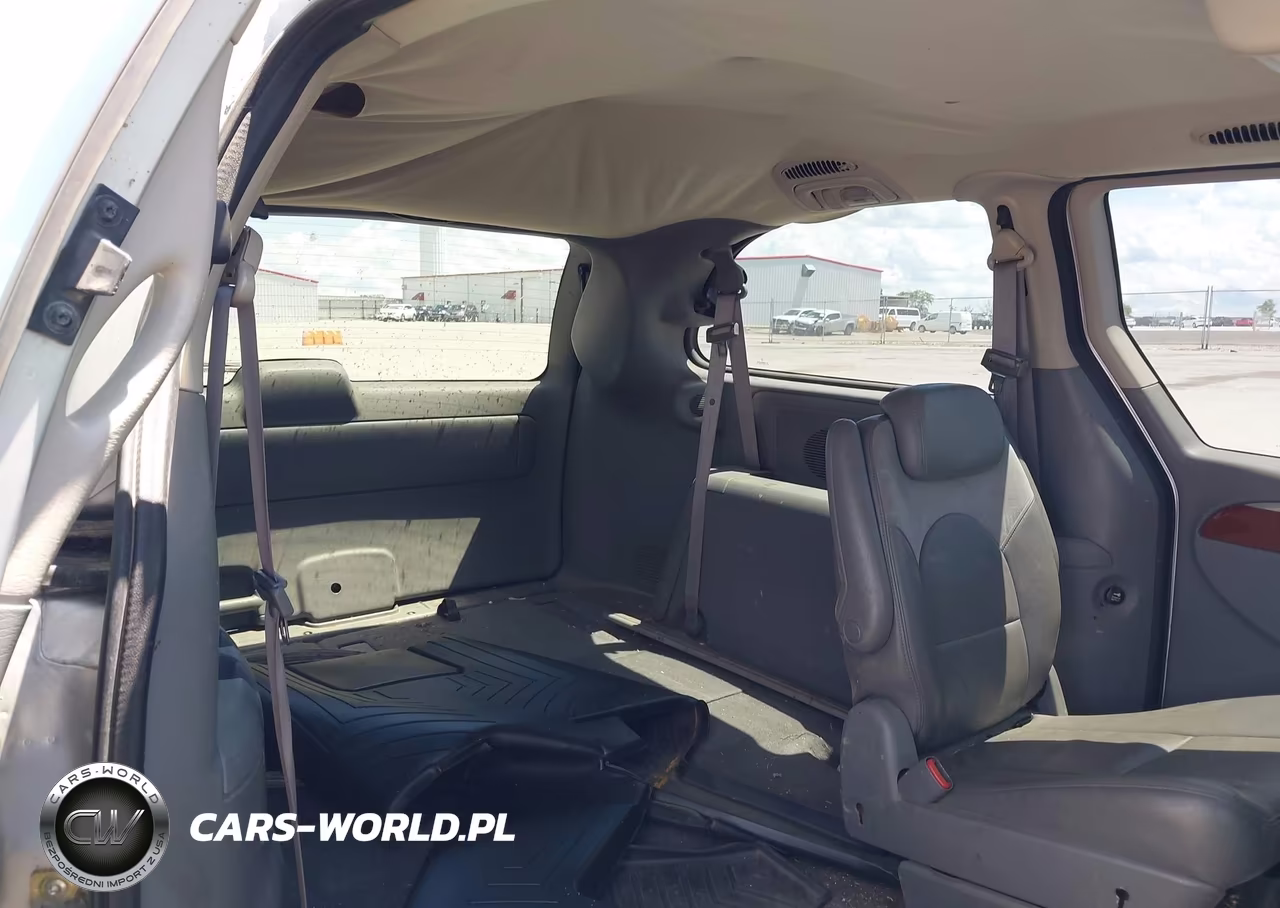 2007 Chrysler Town & Country Limited VIN:2A4GP64L37R210295 - 8