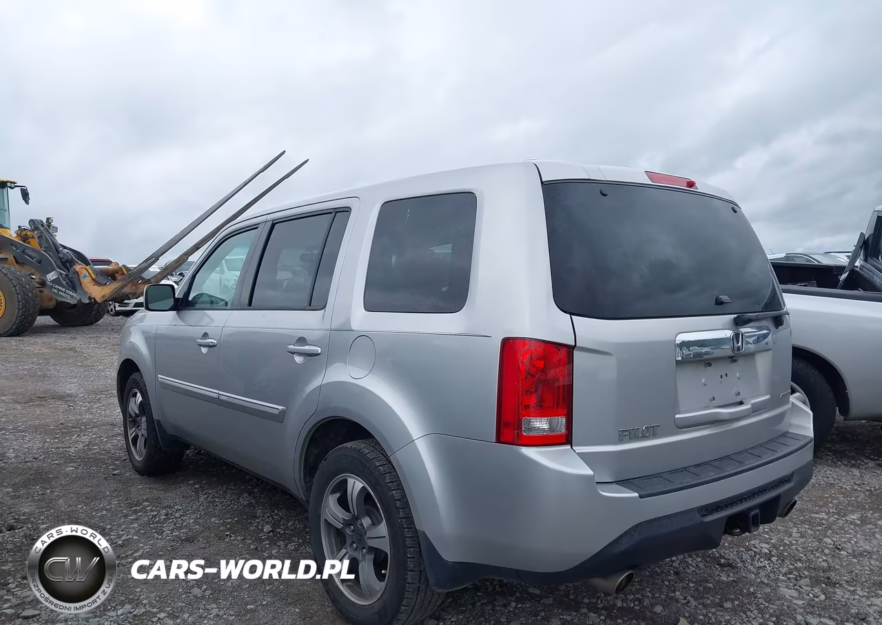 2015 Honda Pilot Se VIN:5FNYF3H35FB010258 - 14