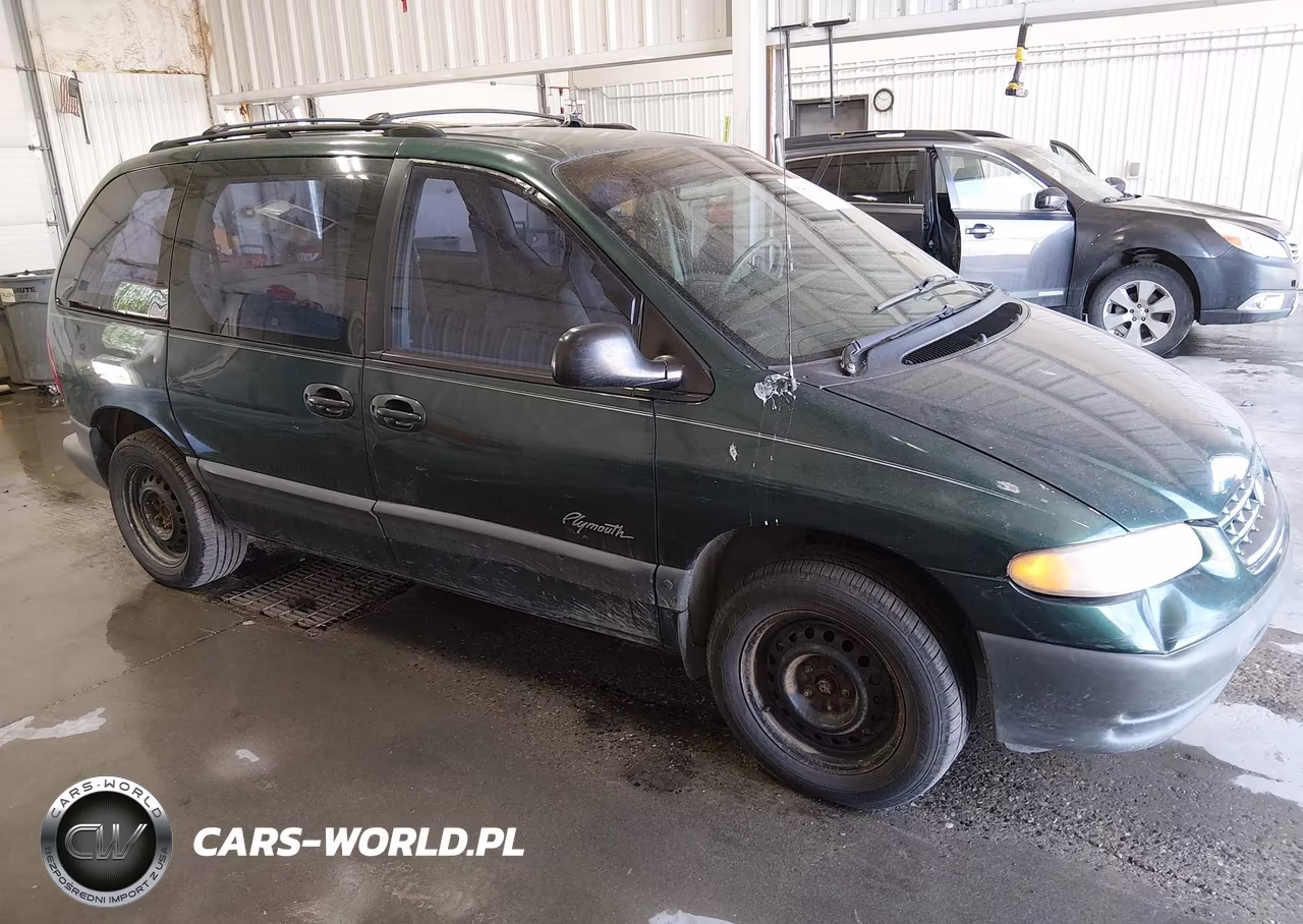 1999 Plymouth Voyager Se