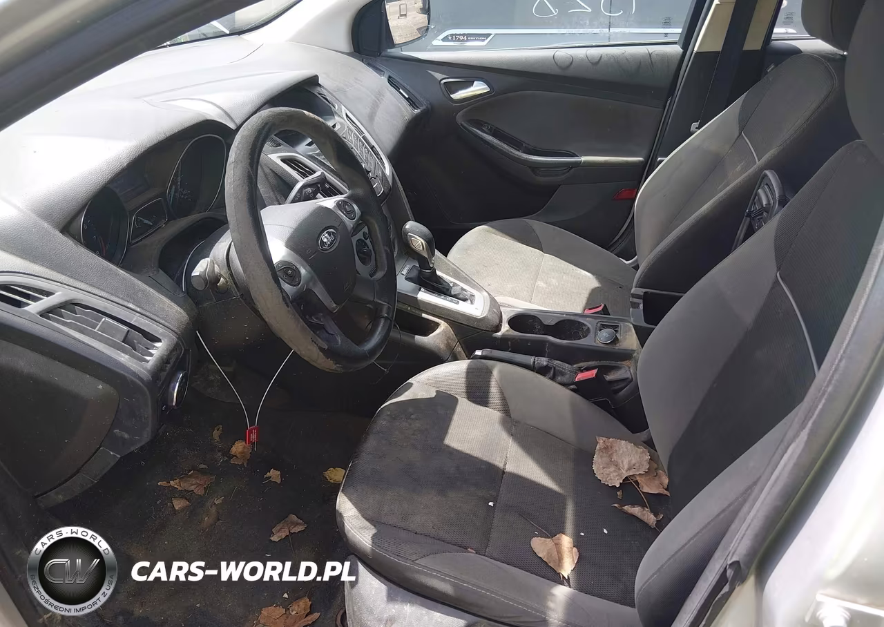 2014 Ford Focus Se VIN:1FADP3F28EL248953 - 6