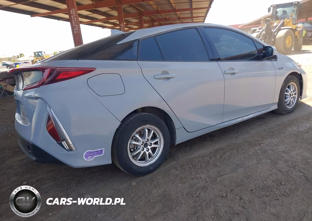 2019 Toyota Prius Prime Premium VIN:JTDKARFP0K3117397 - 4