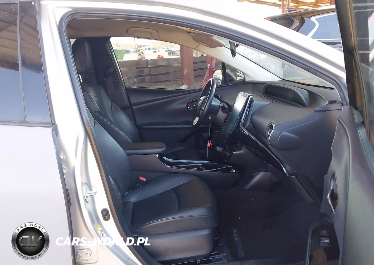 2019 Toyota Prius Prime Premium VIN:JTDKARFP0K3117397 - 5