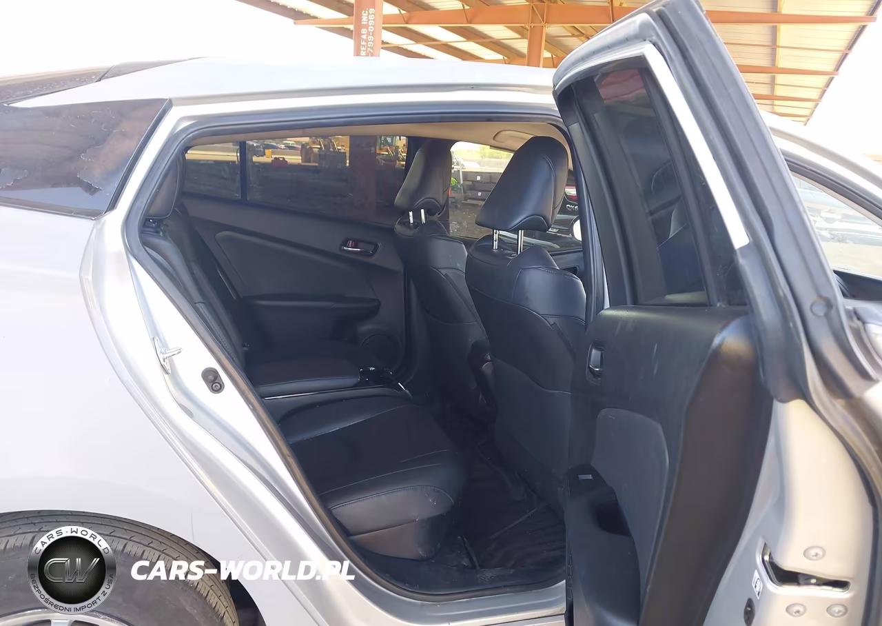 2019 Toyota Prius Prime Premium VIN:JTDKARFP0K3117397 - 8
