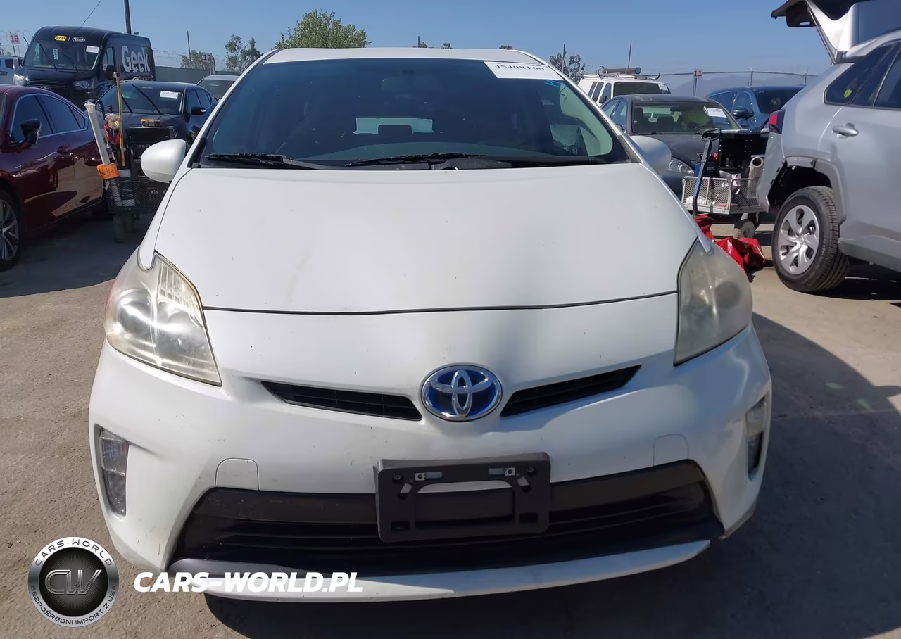2015 Toyota Prius Two VIN:JTDKN3DU1F1997814 - 12