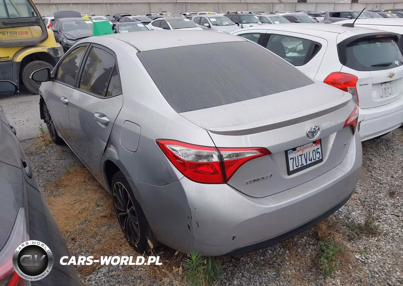 2016 Toyota Corolla S Plus VIN:5YFBURHE9GP538620 - 3