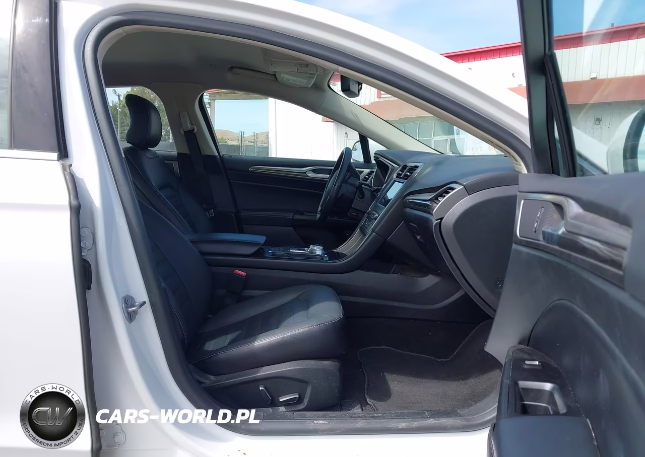 2018 Ford Fusion Energi Se Luxury VIN:3FA6P0PU6JR273627 - 5