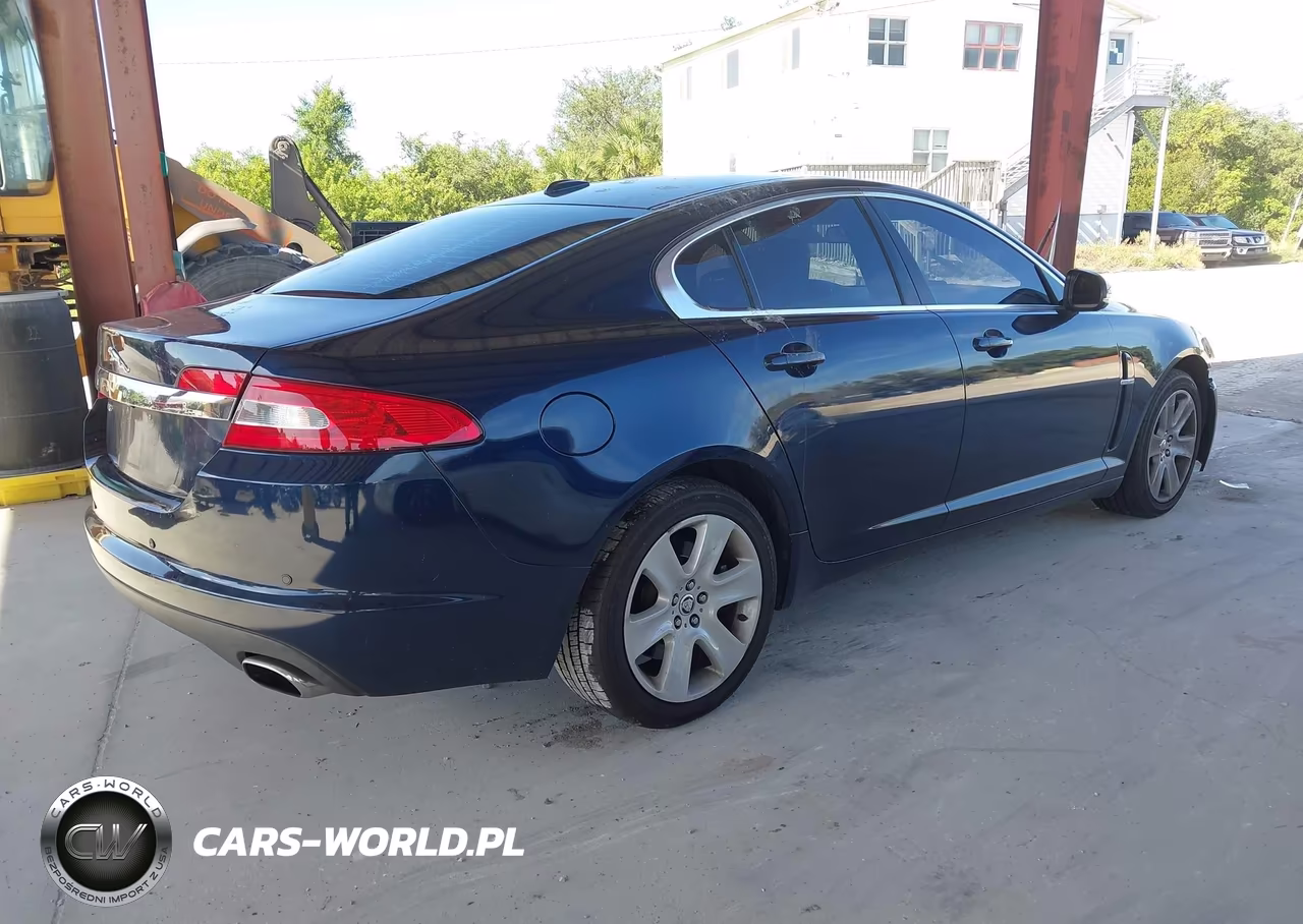 2010 Jaguar Xf VIN:SAJWA0FA2AHR52851 - 4