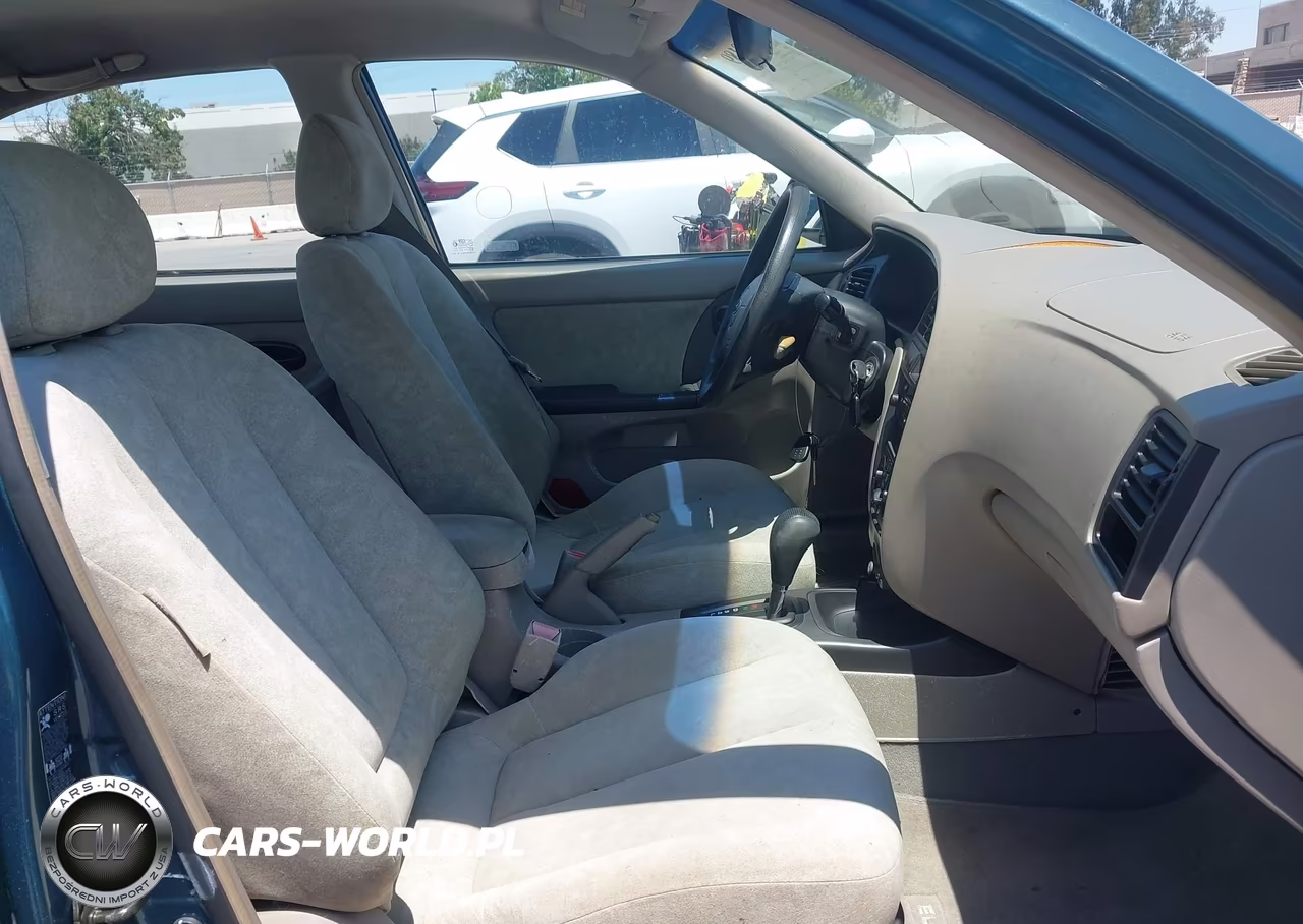 2002 Hyundai Elantra Gls VIN:KMHDN45D42U360563 - 5