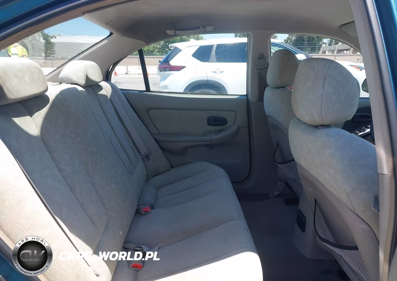 2002 Hyundai Elantra Gls VIN:KMHDN45D42U360563 - 8