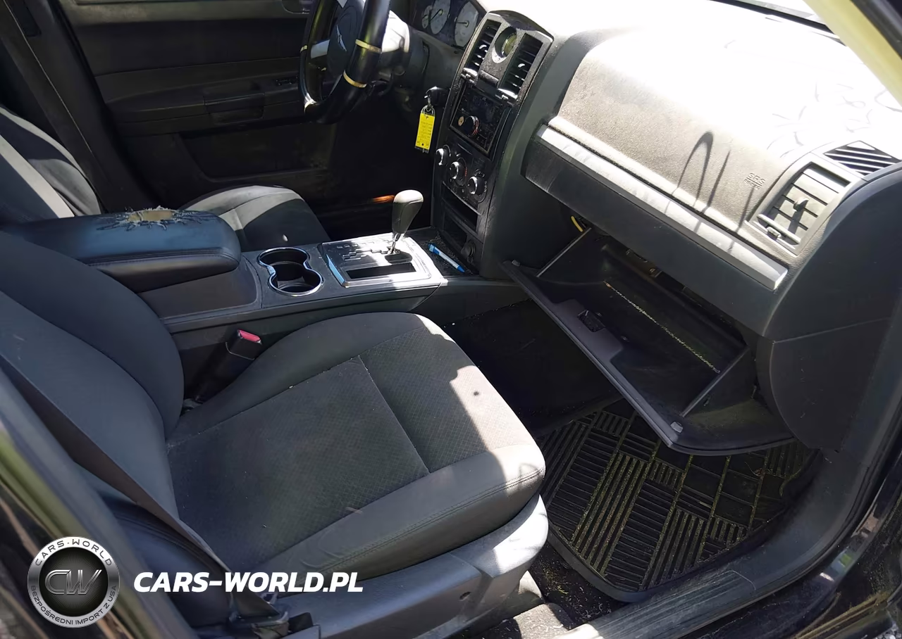 2008 Chrysler 300 Lx VIN:2C3KA43R98H192408 - 5