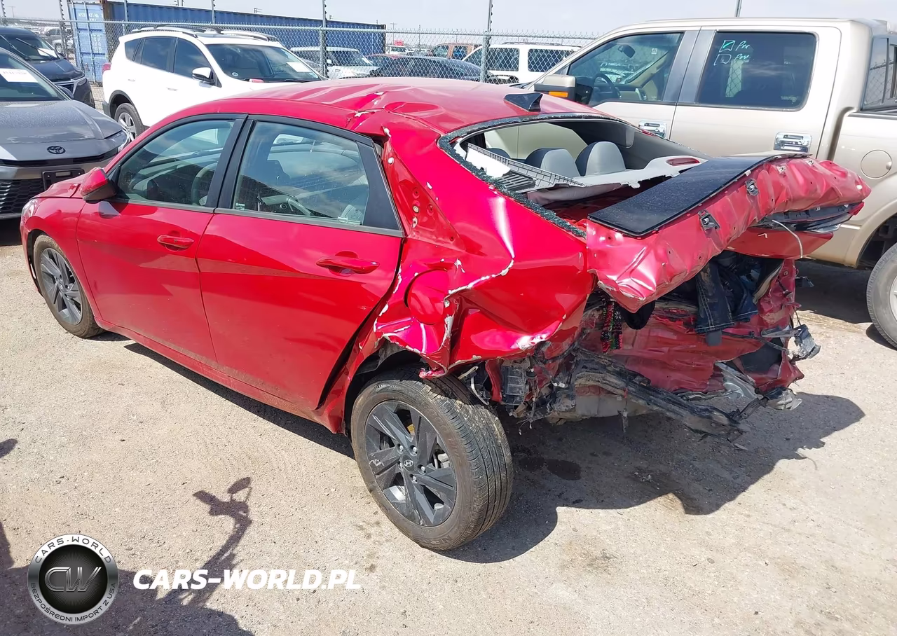 2022 Hyundai Elantra Sel VIN:5NPLM4AG8NH081845 - 3
