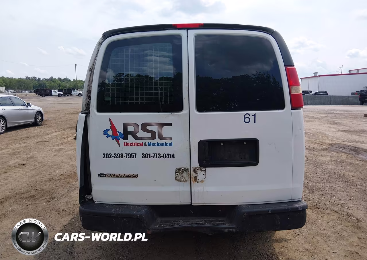 2015 Chevrolet Express 2500 Work Van VIN:1GCWGFFF1F1104245 - 16