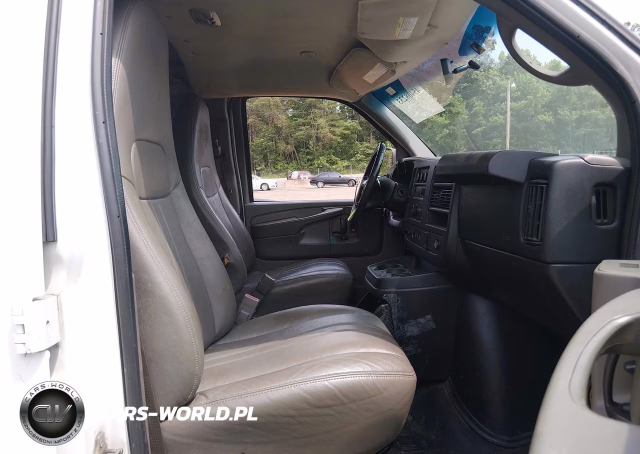 2015 Chevrolet Express 2500 Work Van VIN:1GCWGFFF1F1104245 - 5