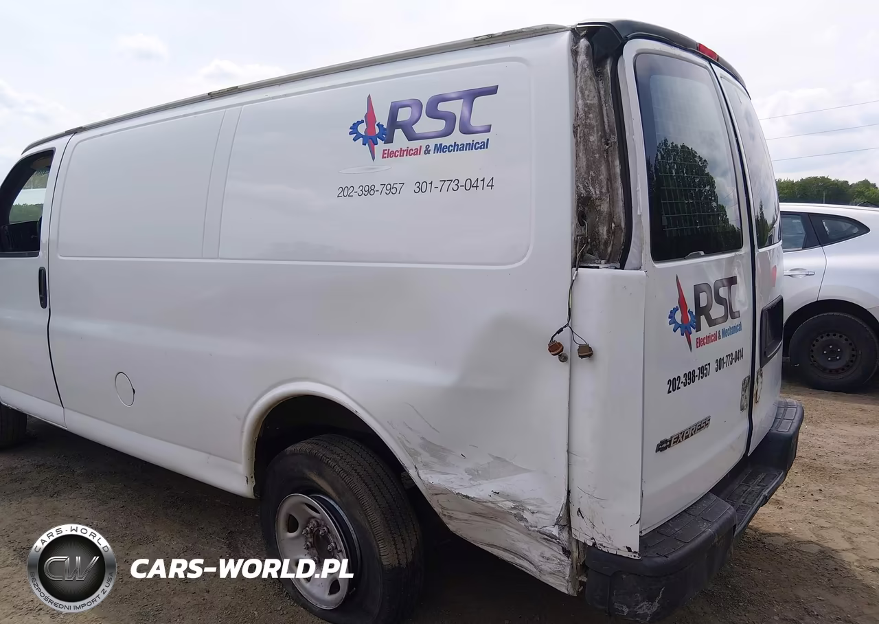 2015 Chevrolet Express 2500 Work Van VIN:1GCWGFFF1F1104245 - 6