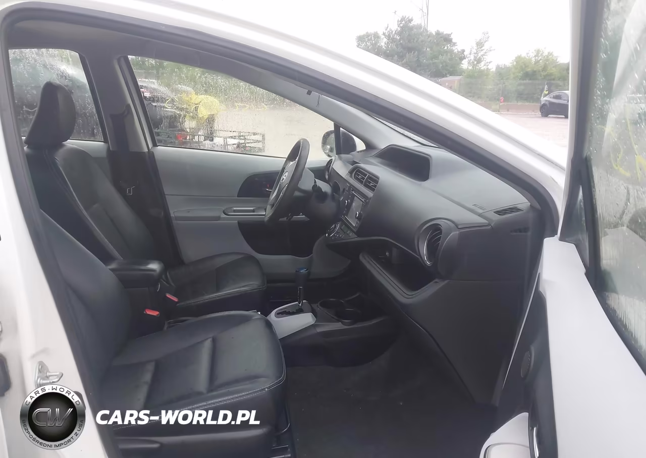 2012 Toyota Prius C Four VIN:JTDKDTB32C1006144 - 5