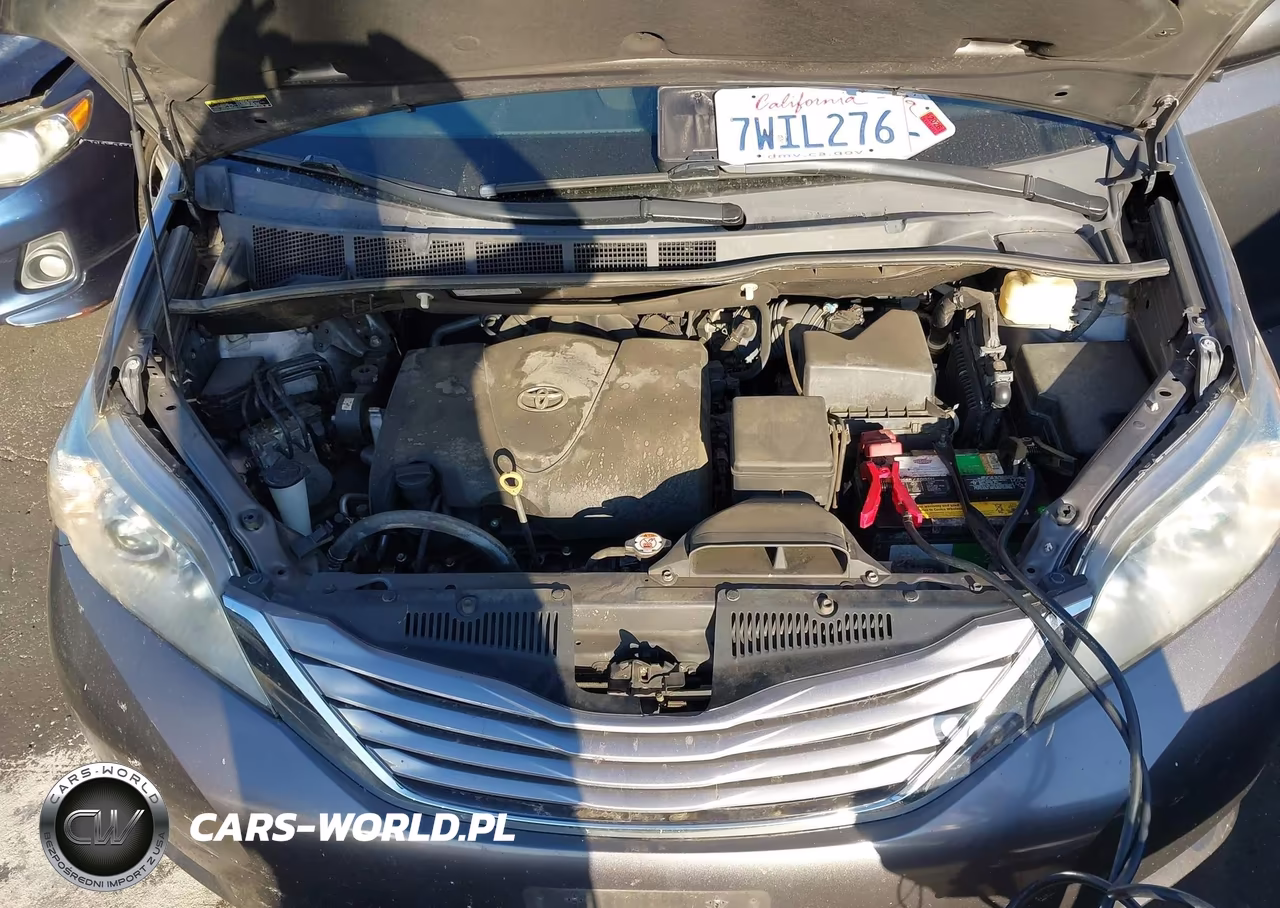 2017 Toyota Sienna Xle 8 Passenger VIN:5TDYZ3DC0HS797664 - 10