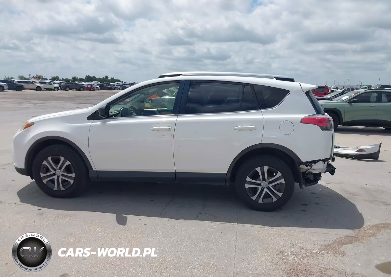 2018 Toyota Rav4 Le VIN:JTMZFREV3JJ211090 - 15