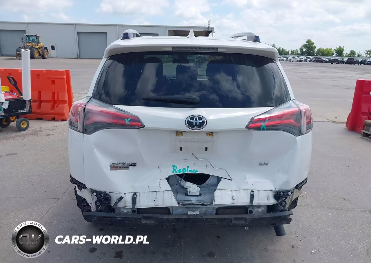 2018 Toyota Rav4 Le VIN:JTMZFREV3JJ211090 - 6