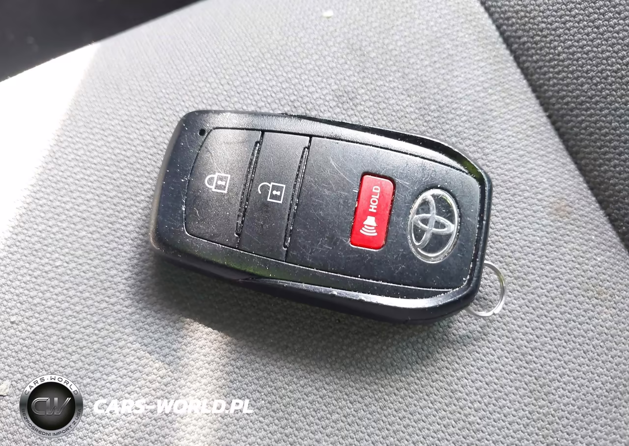 2024 Toyota Corolla Cross Hybrid S VIN:7MUFBABG5RV030860 - 11